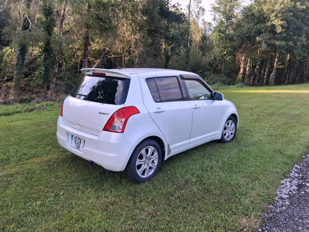Suzuki  swift 1.2 auto - Image 1