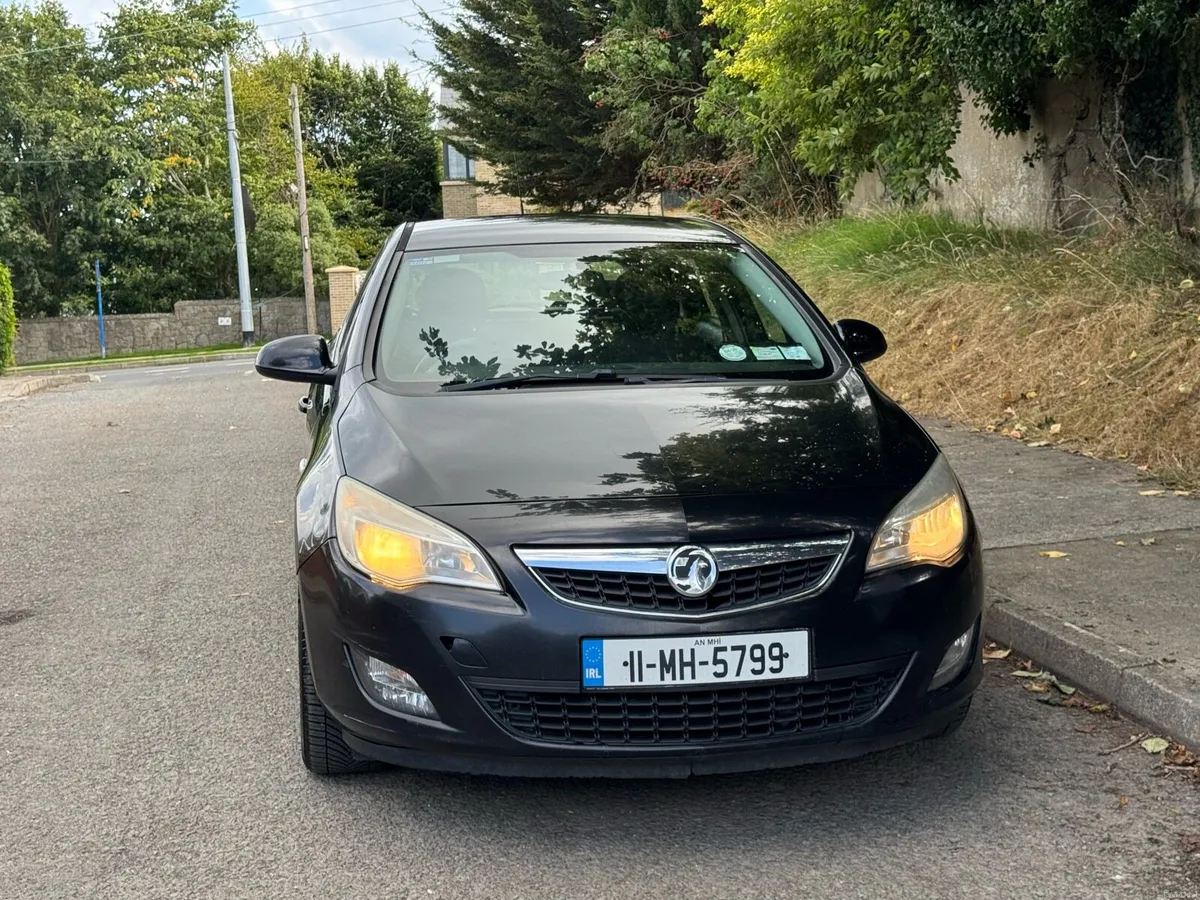 2011 Vauxhall Astra 1.7 Diesel NCT 03-2027 - Image 4