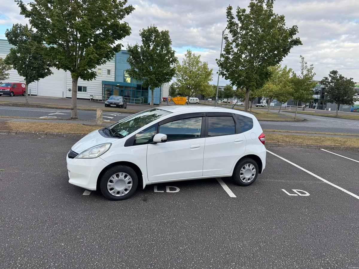 HONDA FIT NEW NCT 1 YEAR TAX LOW KMS - Image 2