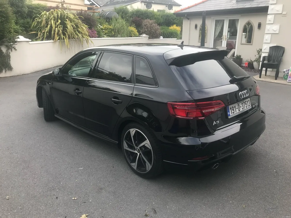 Audi A3 TDI Sline Blk edition - Image 4