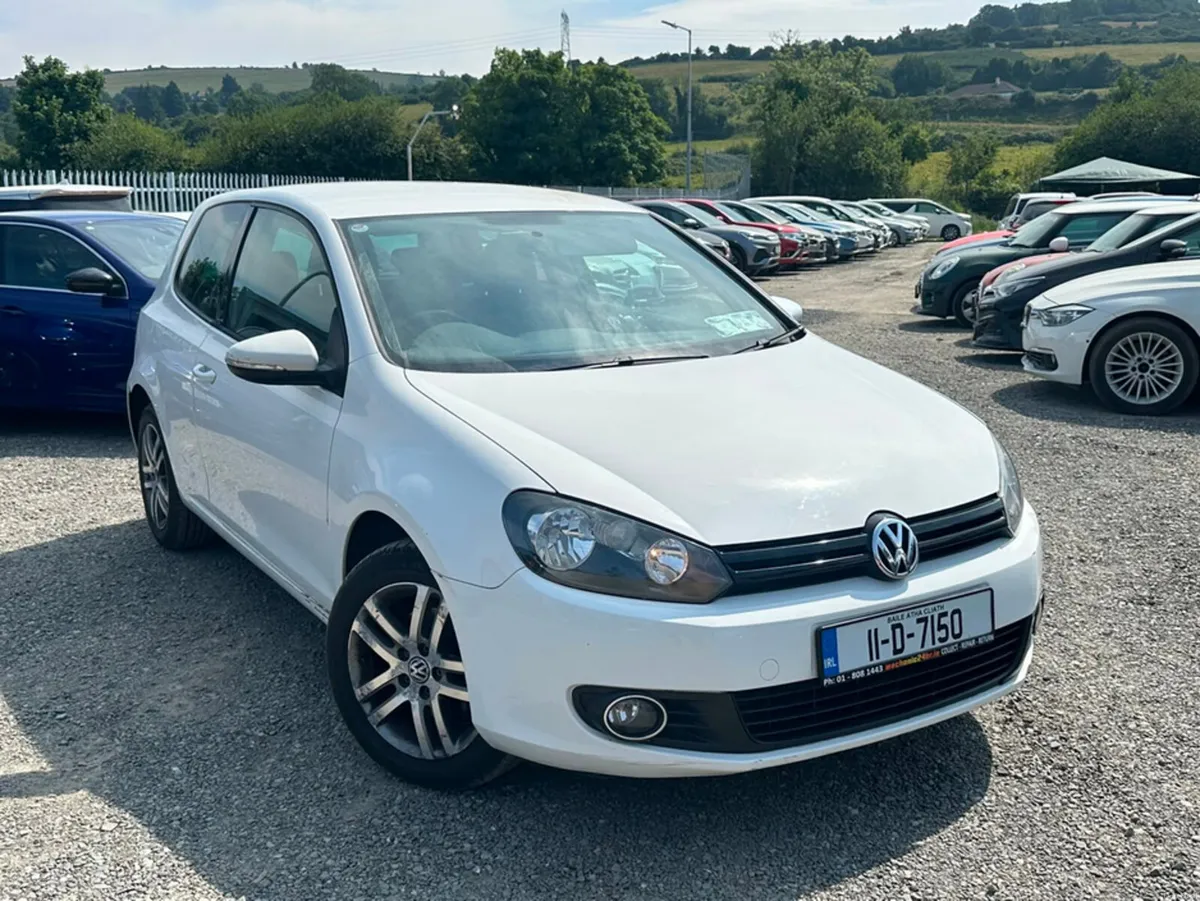 Volkswagen Golf TRENDLINE 1.2 TSI MANUAL 6SPEED FW - Image 1