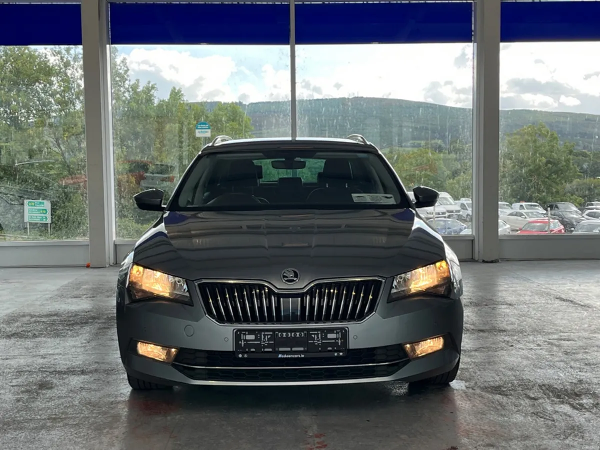 Skoda Superb 1.6 TDI SE TECH 120PS 5DR - Image 2