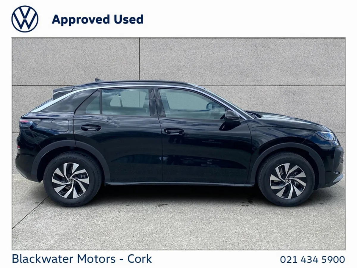 Volkswagen T-Roc 1.5TSI 116BHP LIFE MILD HYBRID WI - Image 6