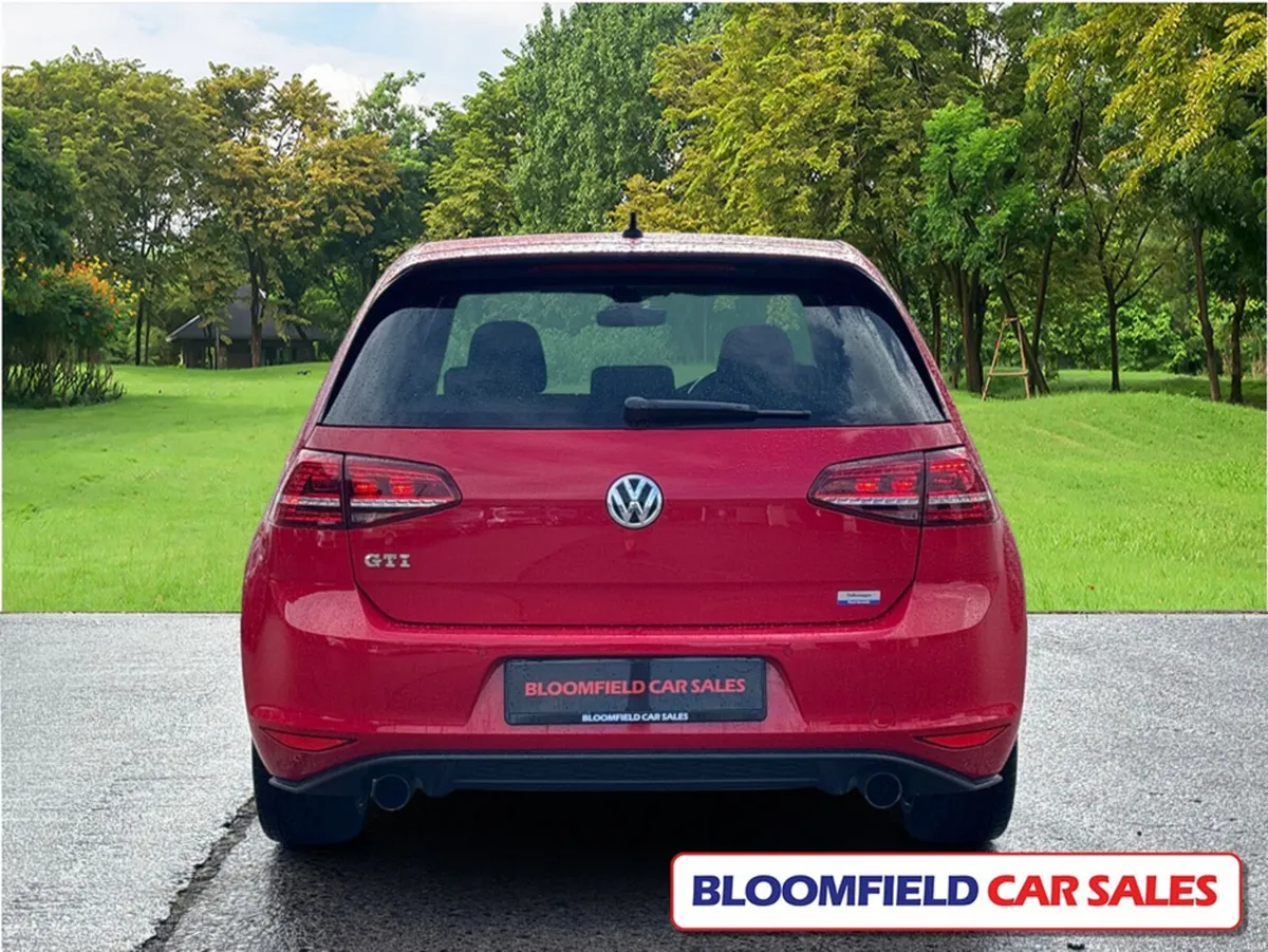 Volkswagen Golf 2.0 GTI , MANUAL // LOW MILEAGE - Image 6