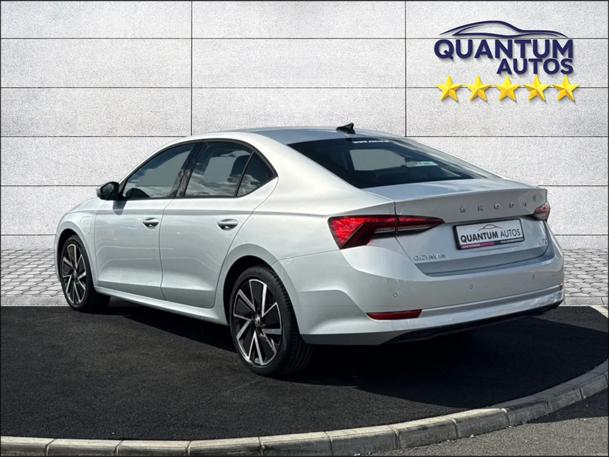 Skoda Octavia 2021 SE TECH 1.4 PETROL PLUG IN HYBR - Image 6