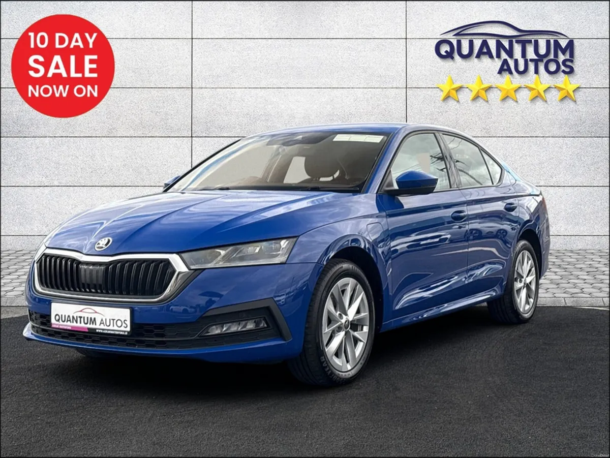 Skoda Octavia 2023 SE TECH 1.4 PETROL PLUG IN HYBR - Image 3