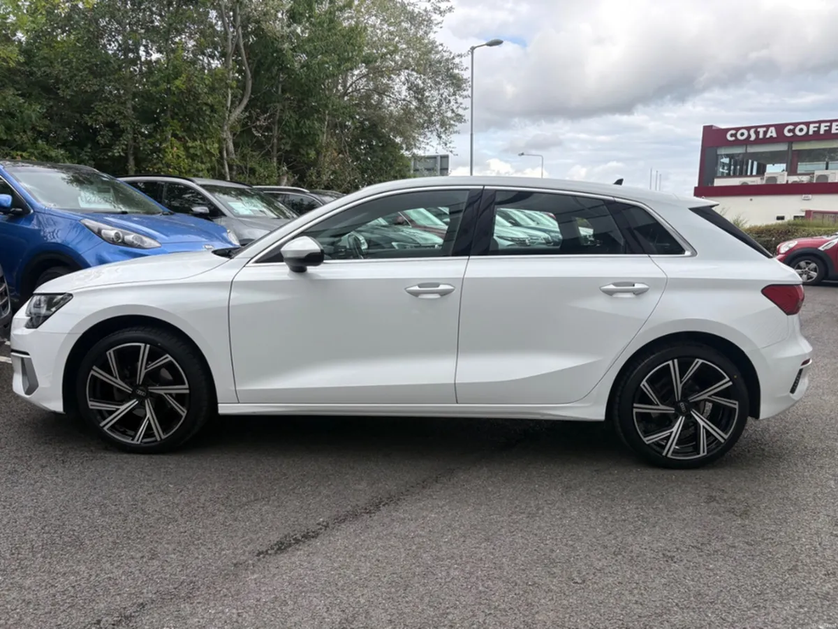 Audi A3 1.0 PETROL SPORTBACK **GREAT SPEC** - Image 4
