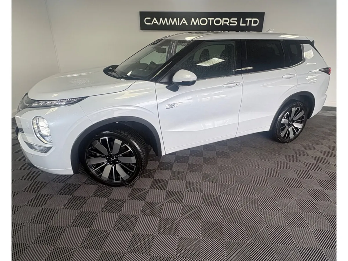 Mitsubishi Outlander MITSUBISHI OUTLANDER PHEV AUT - Image 4