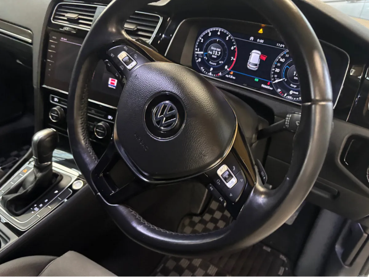 Volkswagen Golf 1.4 TSi Hi Line automatic - Image 6