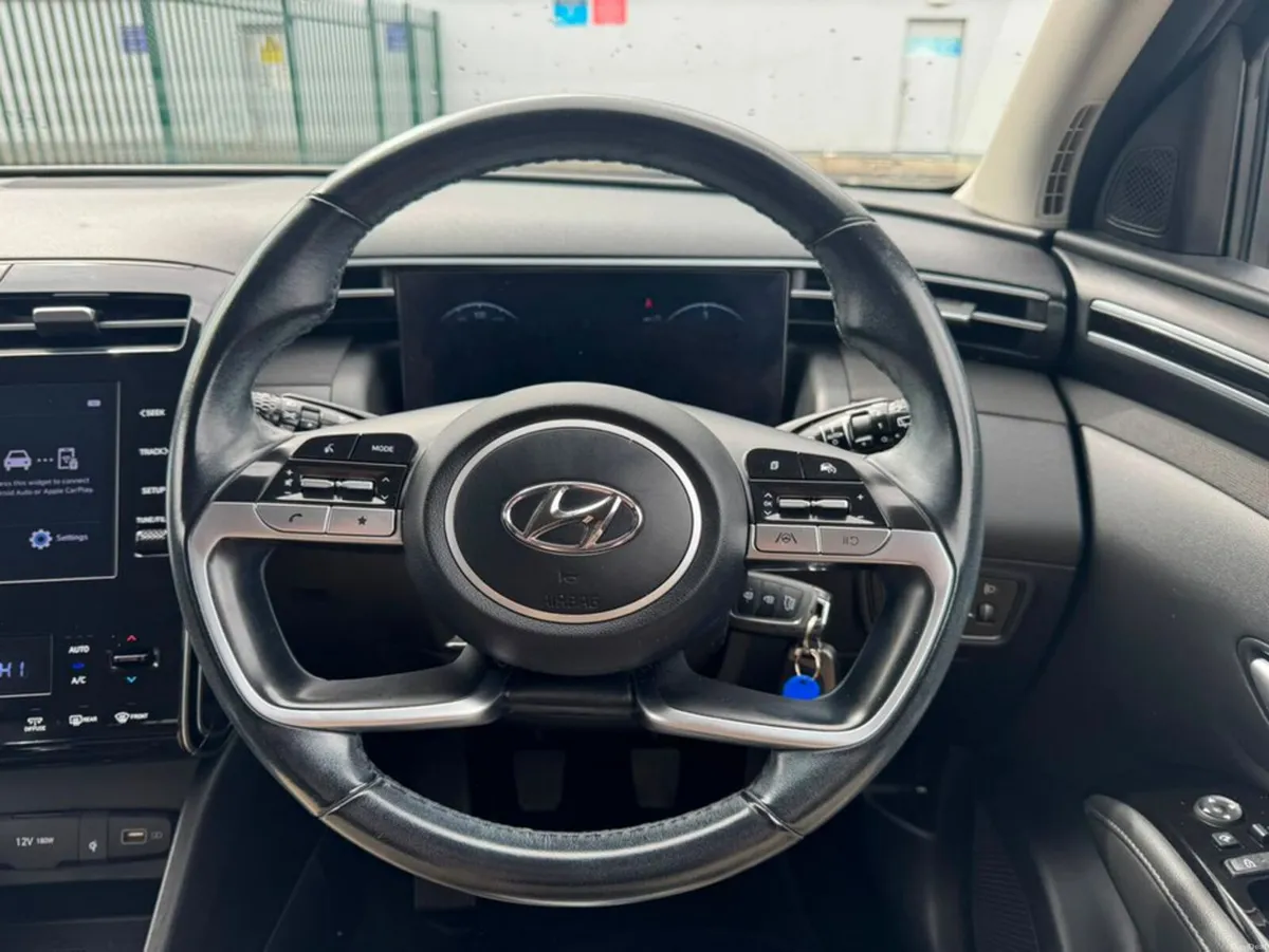 Hyundai Tucson 1.6 DIESEL, EXECUTIVE MODEL, FULL S - Image 6
