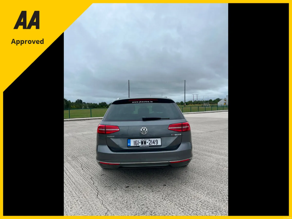 Volkswagen Passat HIGHLINE 1.6 TDI MANUAL 6SPEED F - Image 6