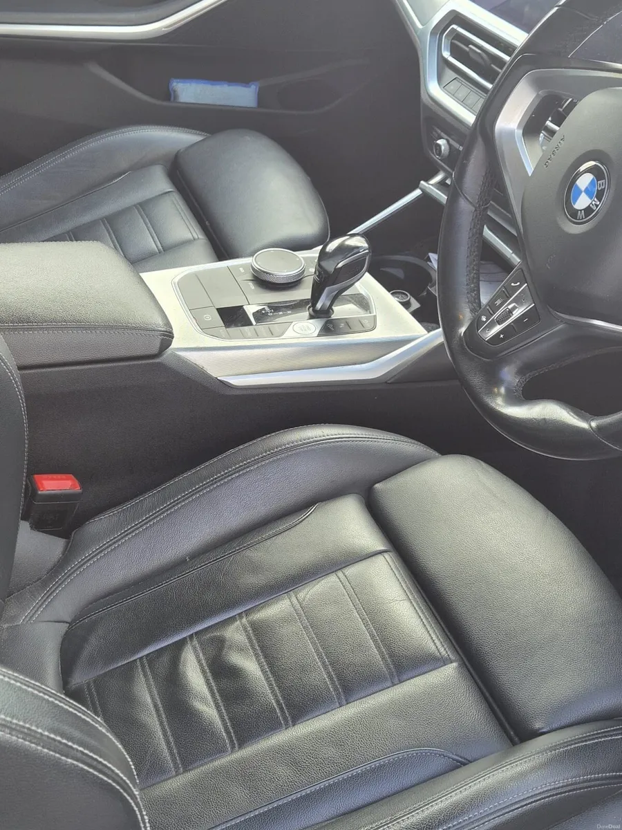 Car - Image 6