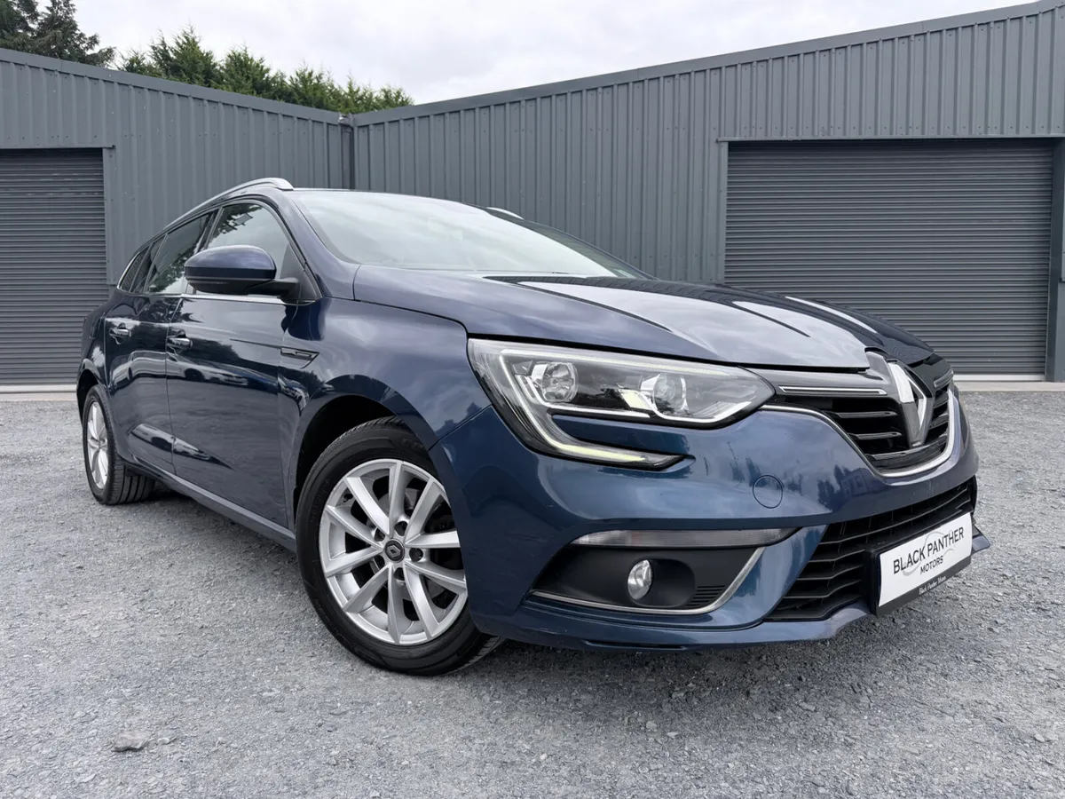 Renault Megane 201’ Play 1.5 dCi LOW MILEAGE - Image 1