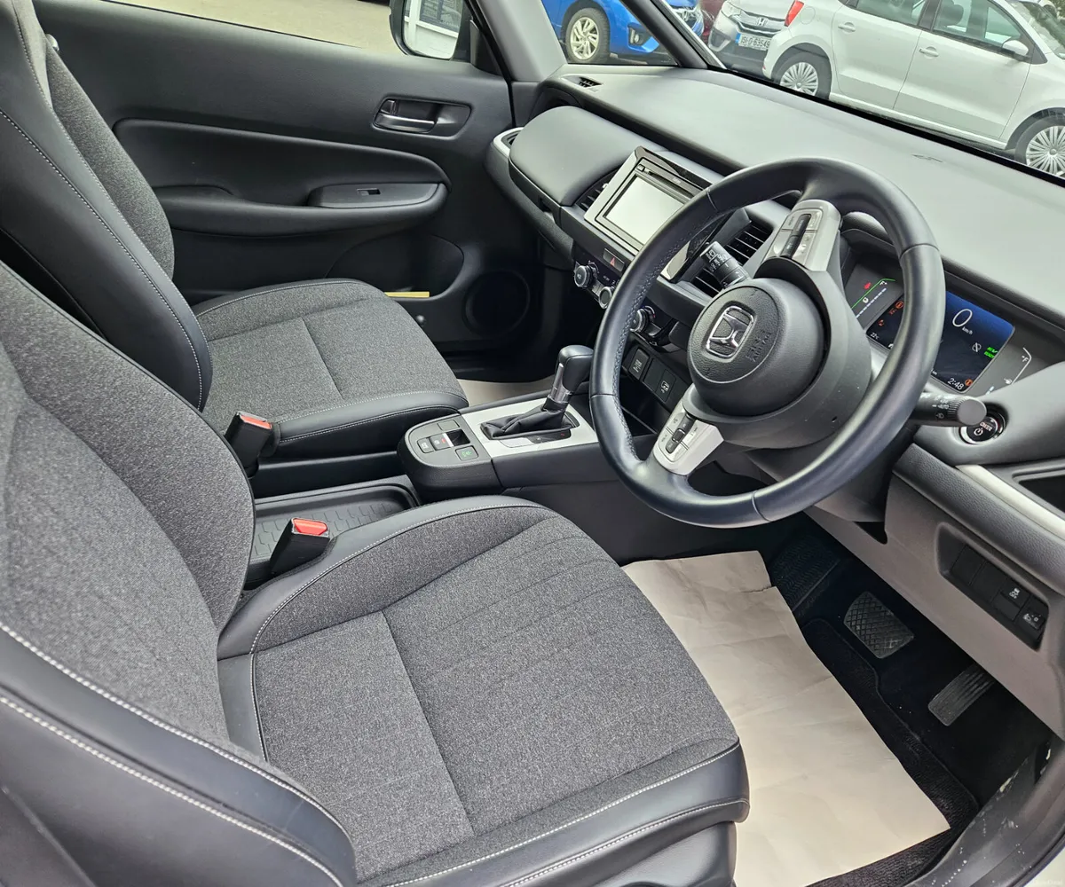 2022 Honda Fit e:HEV Basic Hybrid Automatic - Image 4