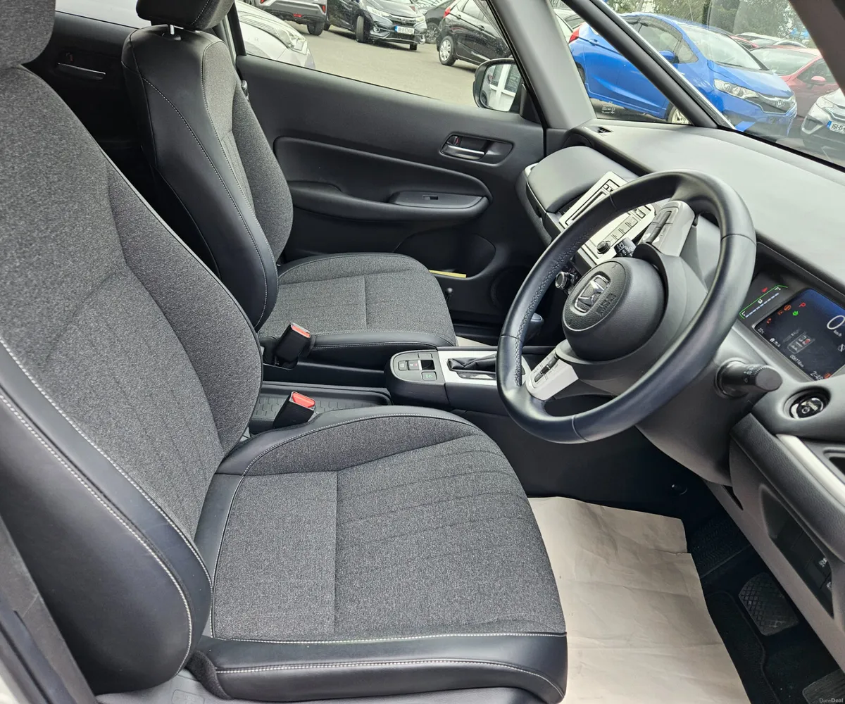 2022 Honda Fit e:HEV Basic Hybrid Automatic - Image 3