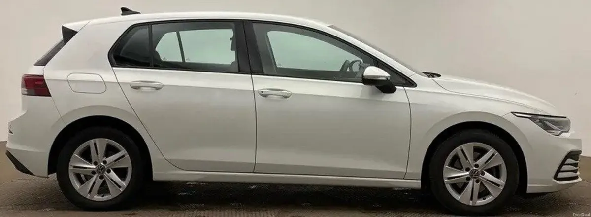 1.5 TSI Life Hatchback 5dr Petrol Manual Euro 6 (s - Image 4