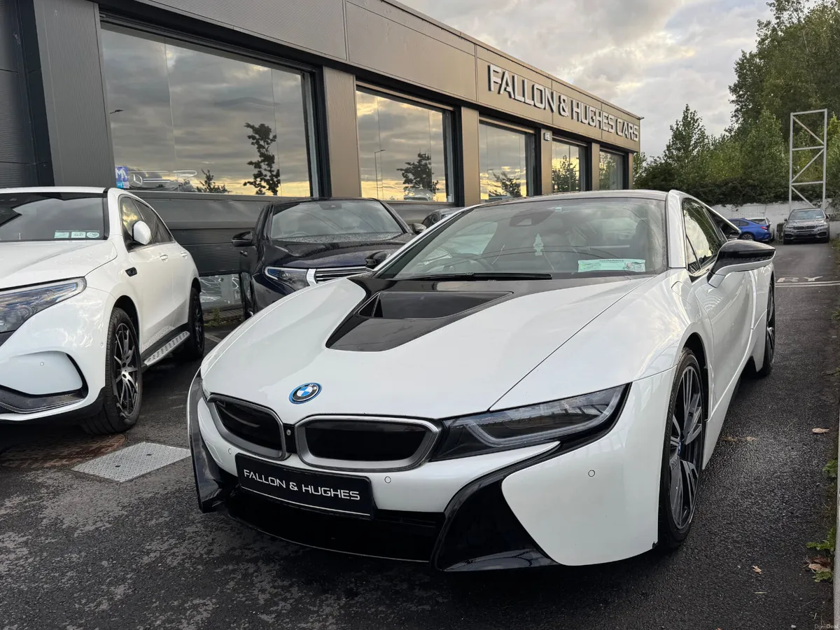 BMW i8 2017 - Image 1
