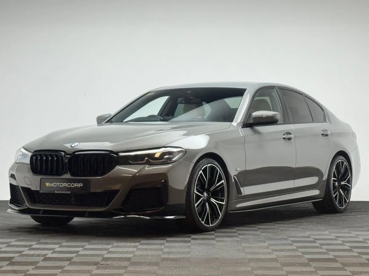 BMW 5-Series 520D M SPORT - Image 3