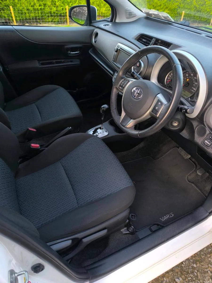 Toyota Yaris AUTOMATIC - Image 5
