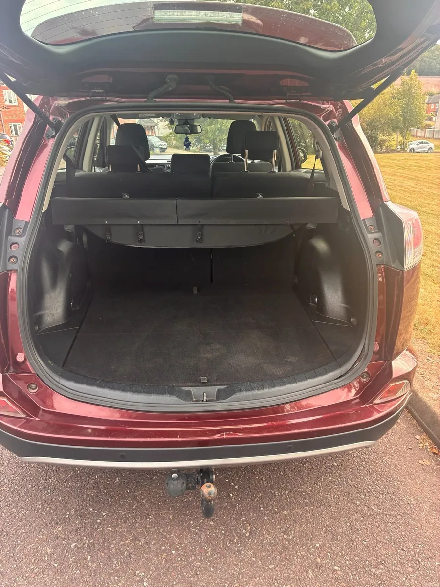 Toyota RAV4 2017 - Image 6