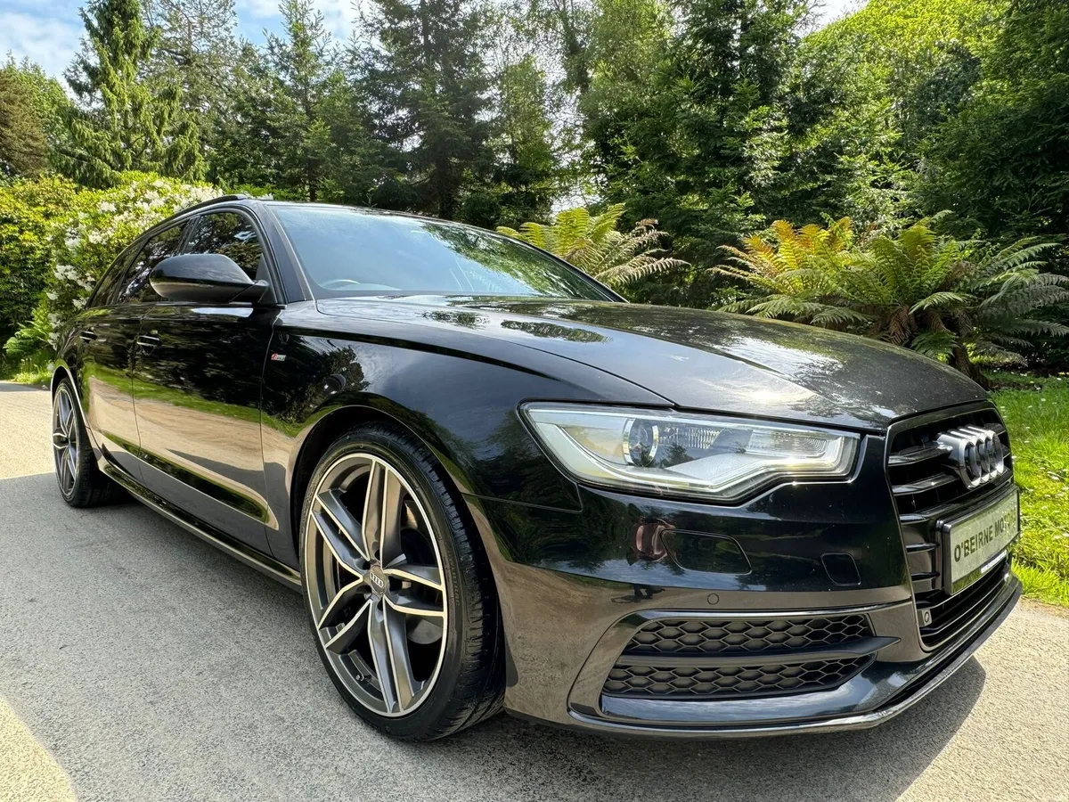 Audi A6 Estate Black S Line black edition - Image 2