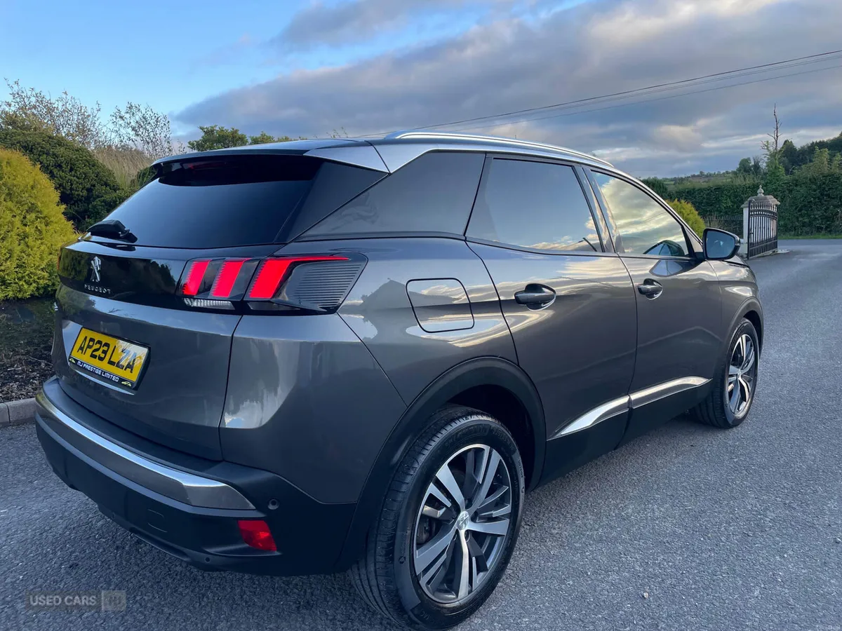 Peugeot 3008 DIESEL ESTATE - Image 2
