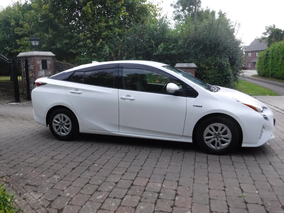 TOYOTA PRIUS 1.8 AUTO HYBRID ANDROID+CARPLAY - Image 2