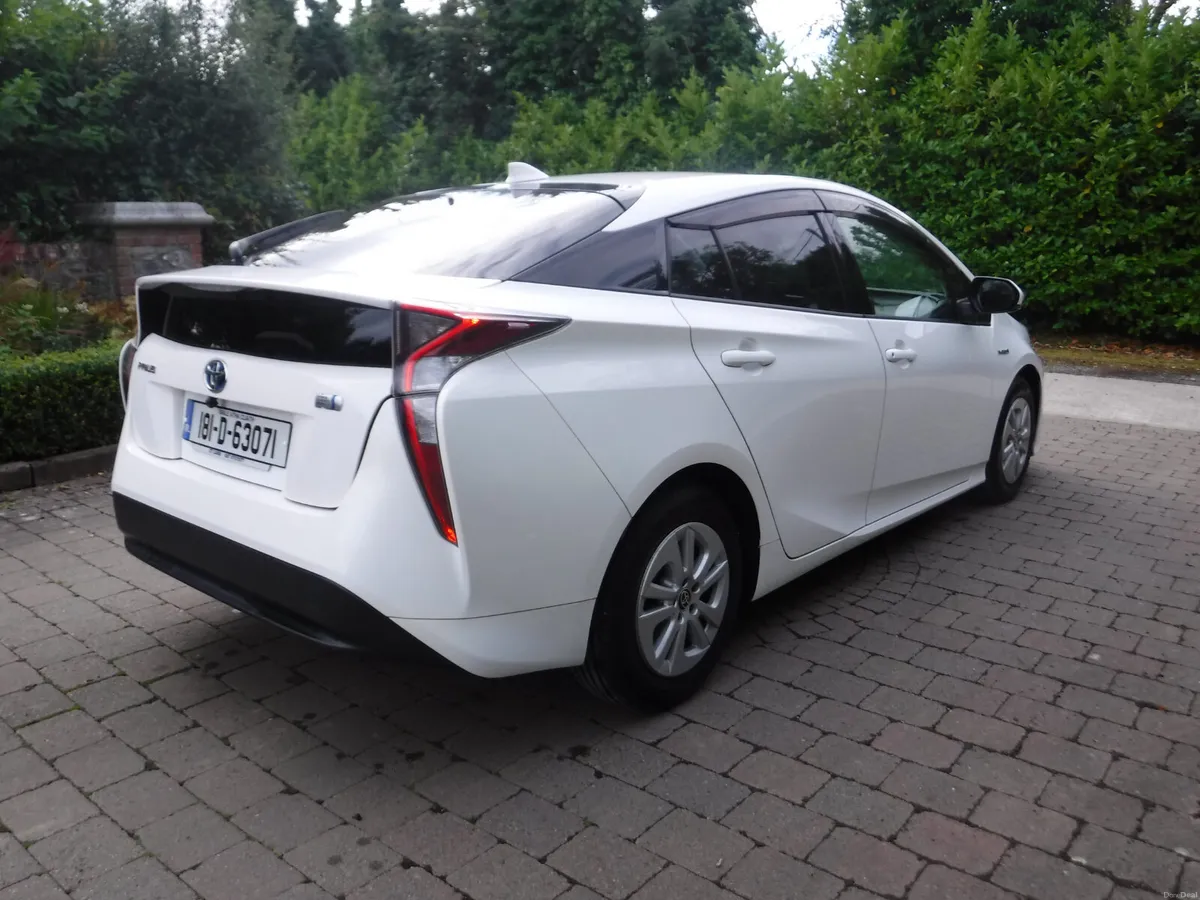 TOYOTA PRIUS 1.8 AUTO HYBRID ANDROID+CARPLAY - Image 3