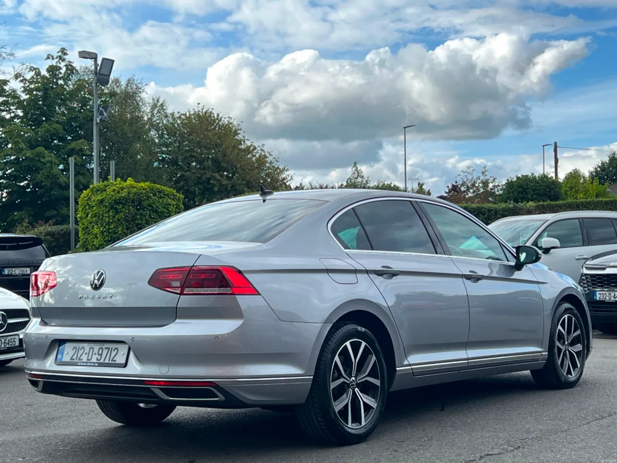 Volkswagen Passat ELEGANCE 2.0TDI 150BHP *HIGH SPE - Image 5
