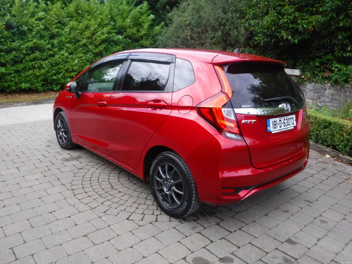 HONDA FIT 1.5 AUTO HYBRID ANDROID+CARPLAY - Image 4