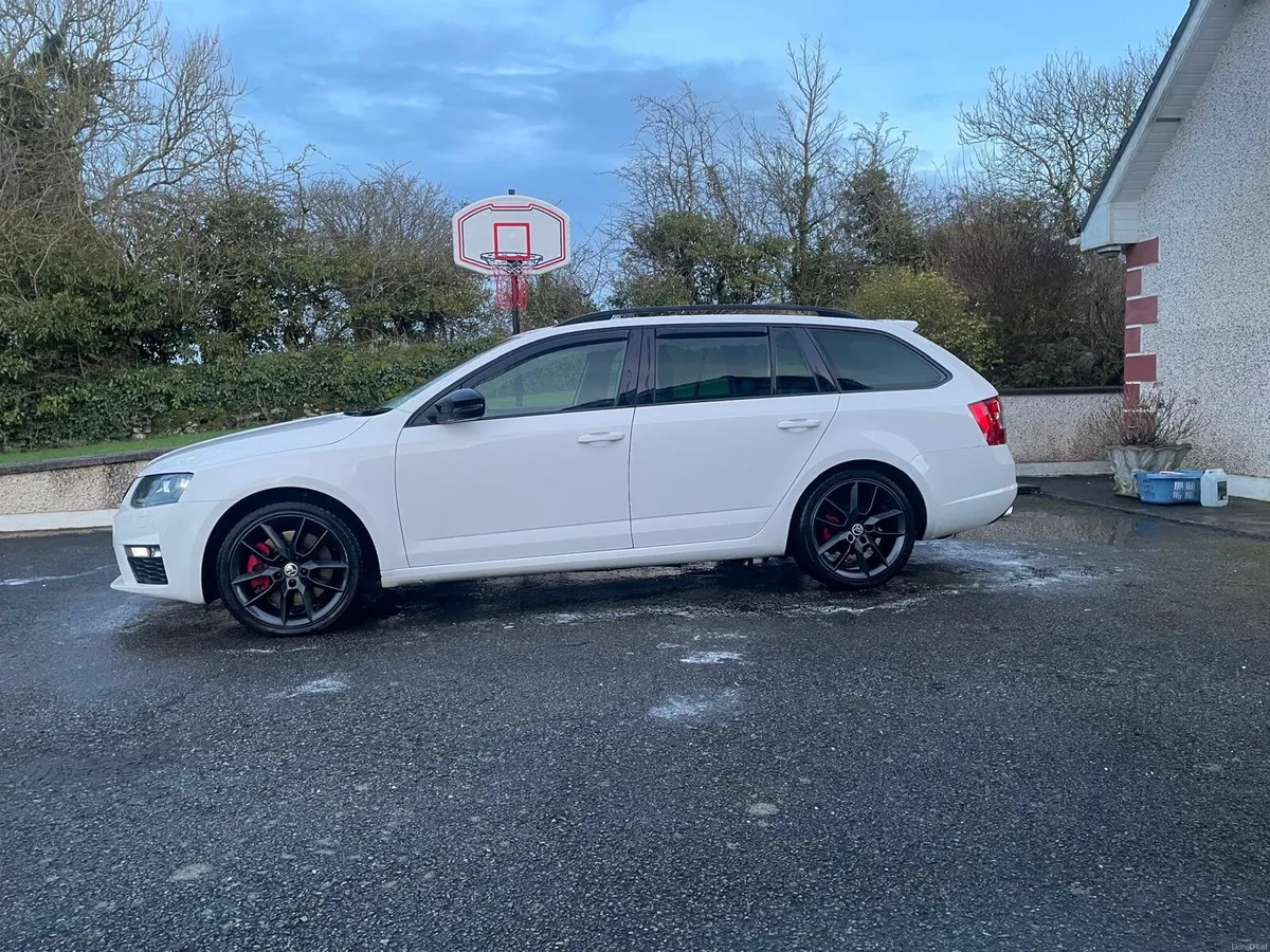 2015 Skoda Octavia 2.0 TDi vRS (214HP) Taxed & NCT - Image 5