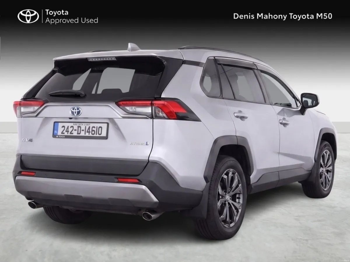 Toyota RAV4 Platinum Hybrid - Image 2
