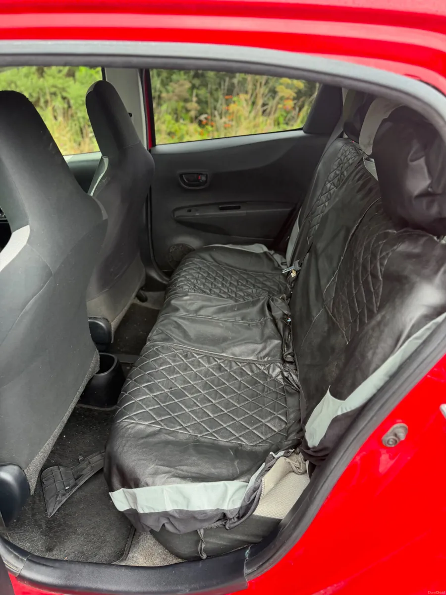 Toyota Vitz 2013 - Image 5