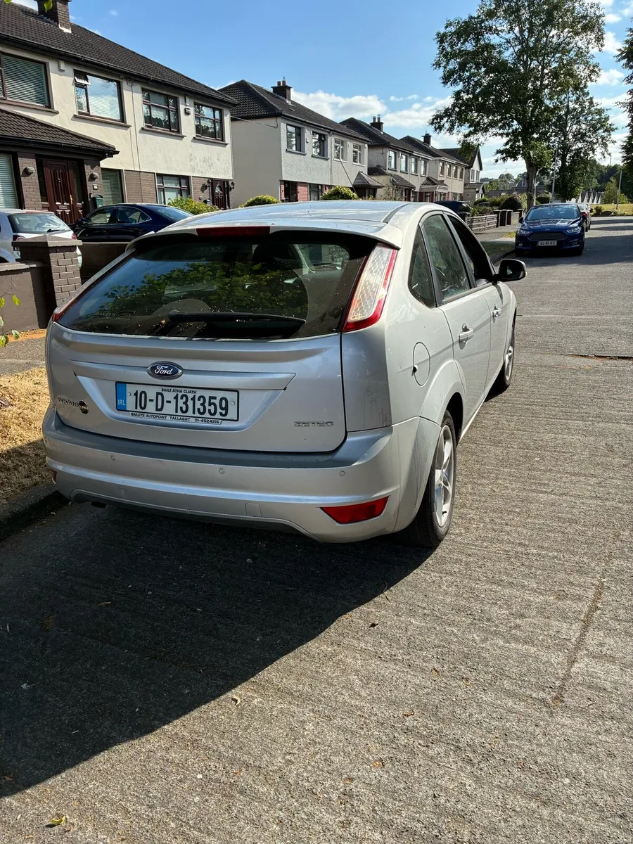 2010 ford focus - Image 4