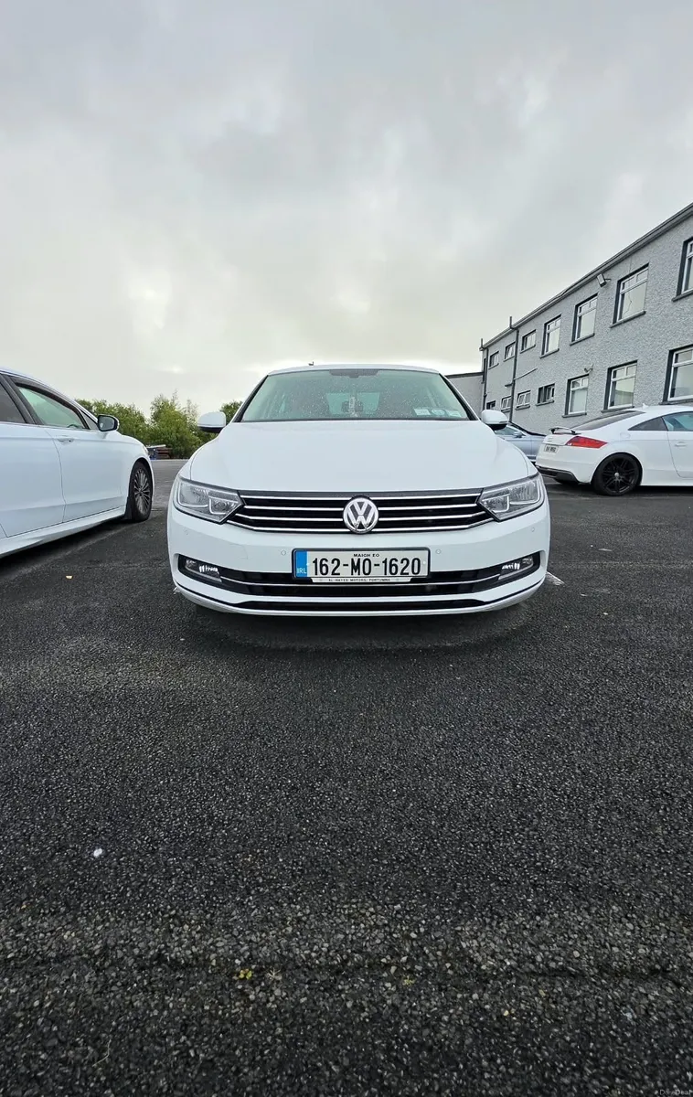 Volkswagen Passat 2.0 TDI SE Business BMT 150PS 4D - Image 1