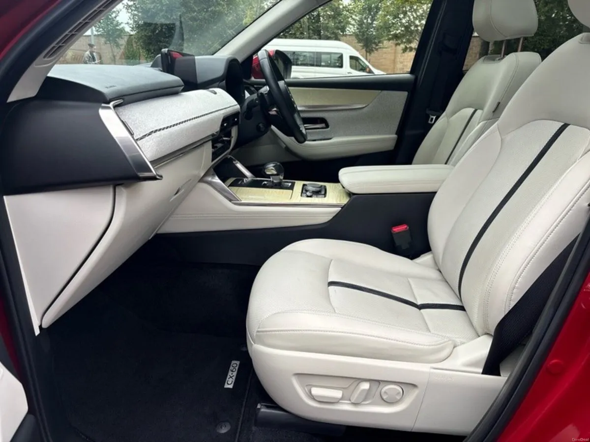 Mazda CX-60 TAKUMI PHEV AUTOMATIC 4WD // PAN ROOF - Image 6