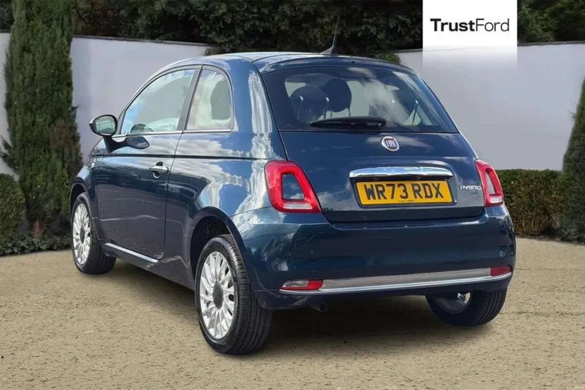 Fiat 500 1.0 Mild Hybrid 3dr - TOUCHSCREEN, AIR CO - Image 2