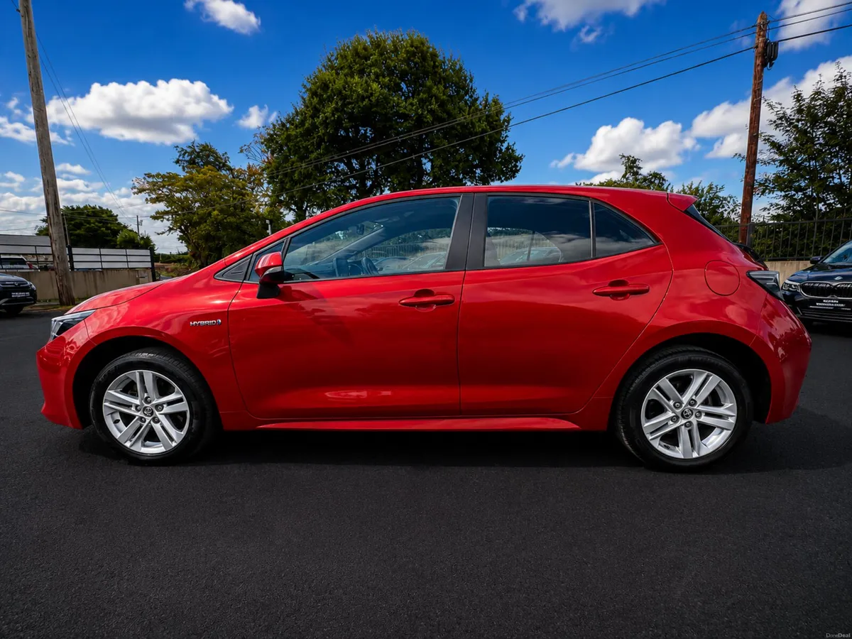 2021 Toyota Corolla 1.8 LUNA HYBRID AUTO - Image 4