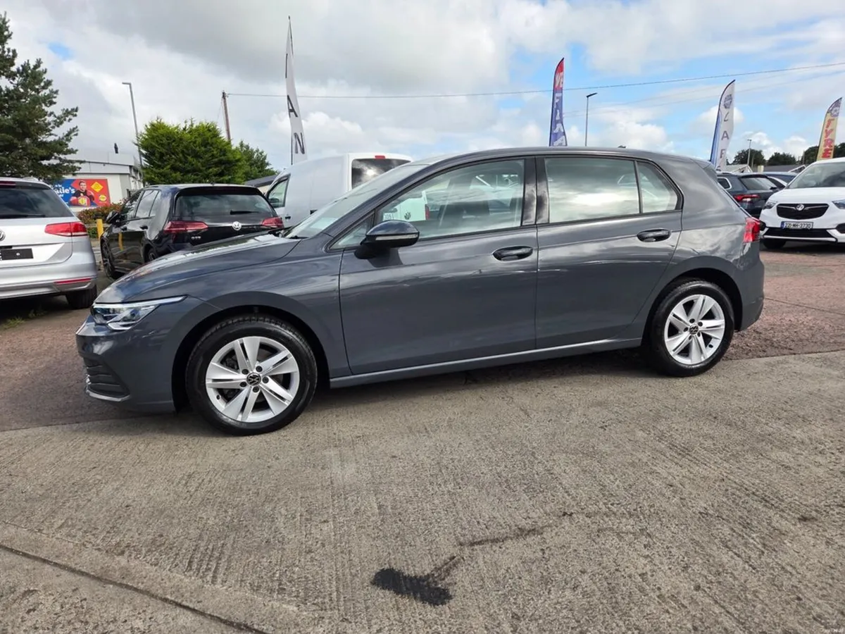 Volkswagen Golf LIFE TDI - Image 5