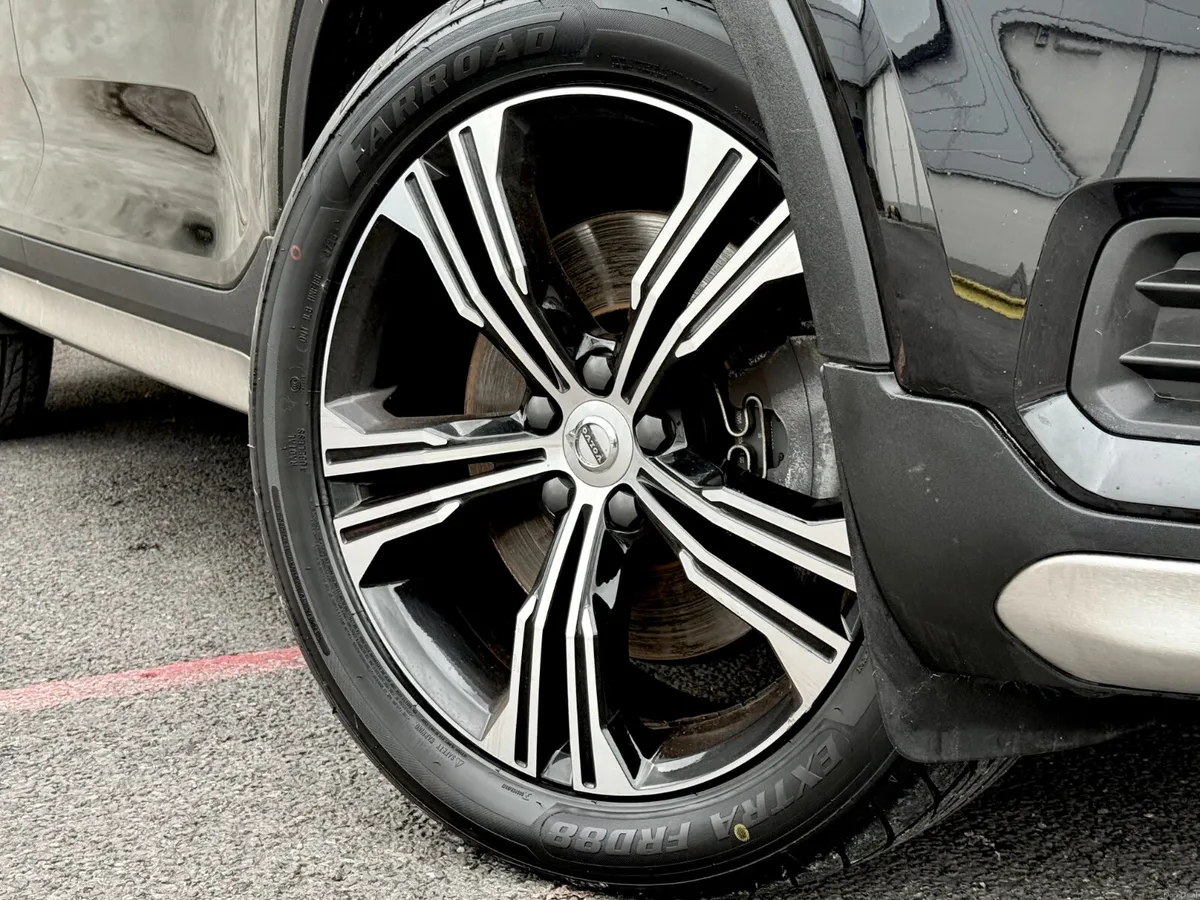 Volvo XC40 2022 PHEV T4 (197hp) Insciption FWD - Image 5