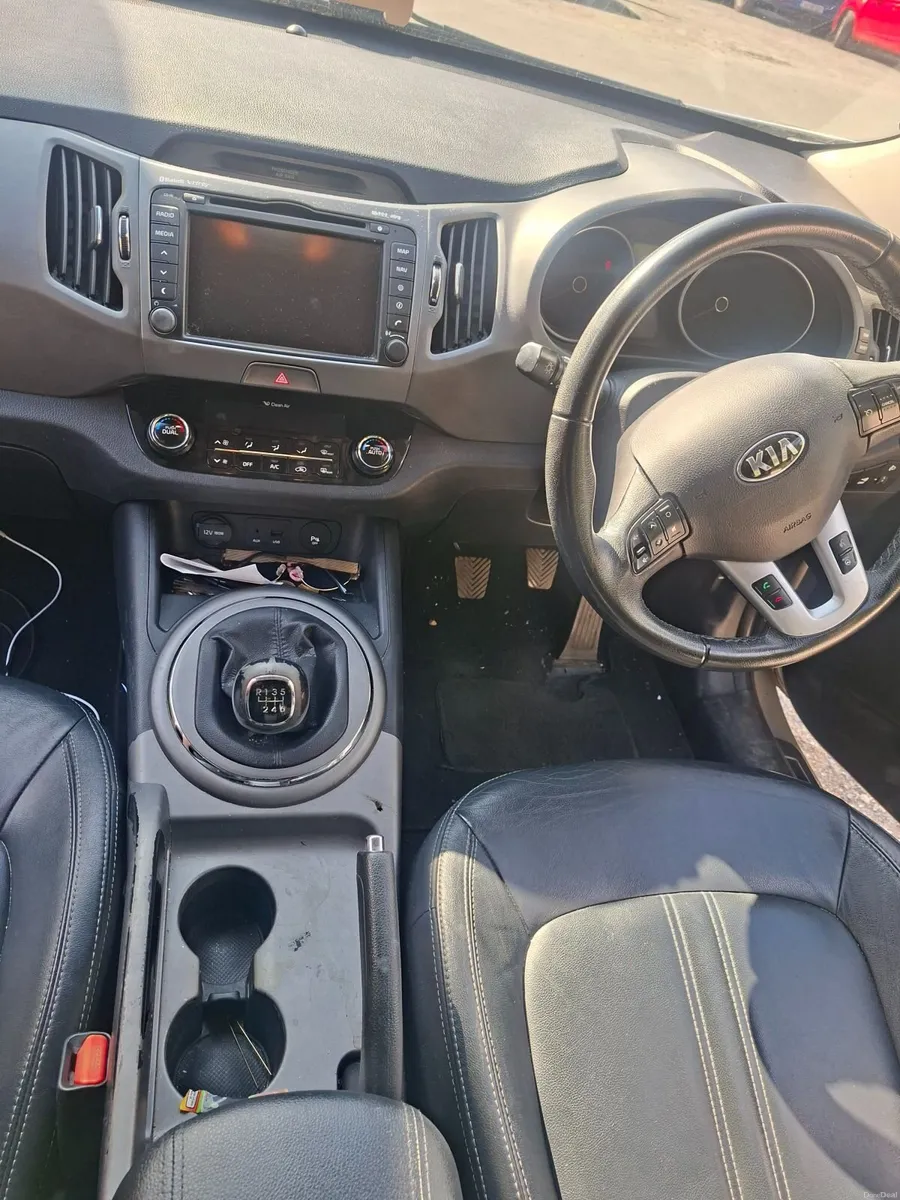 Kia Sportage 2015 - Image 2