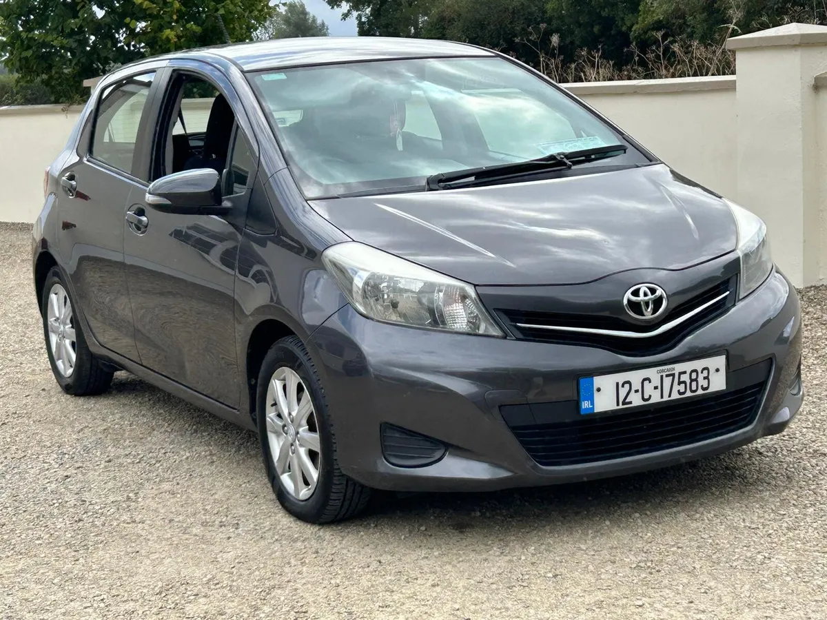 12 toyot yaris one litre nct 4/27 mint condition - Image 3
