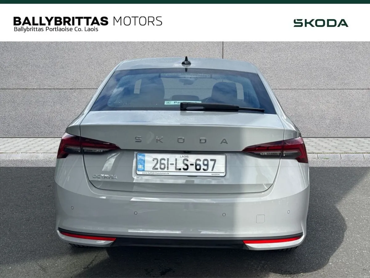 Skoda Octavia Selection 1.5TSI 115HP DSG mHEV - Image 4