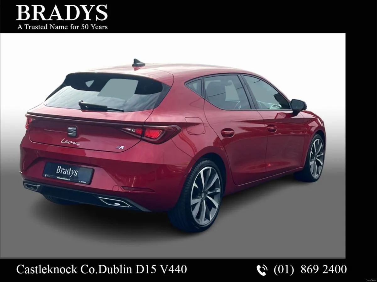 SEAT Leon 1.5 eTSI 150HP DSG FR *DESIRE RED* HUGE - Image 3