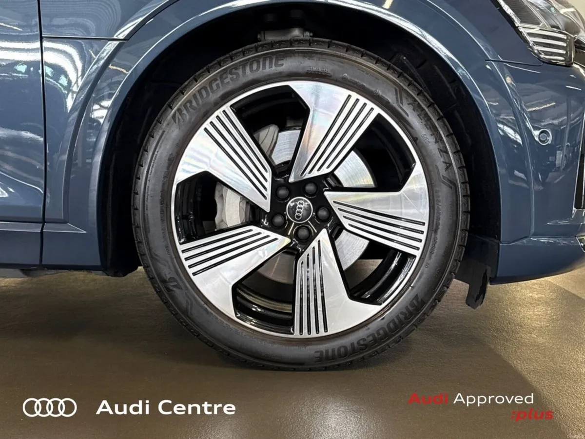 Audi Q8 SB 50ETRON QUATTRO 250KW SLINE - Image 6