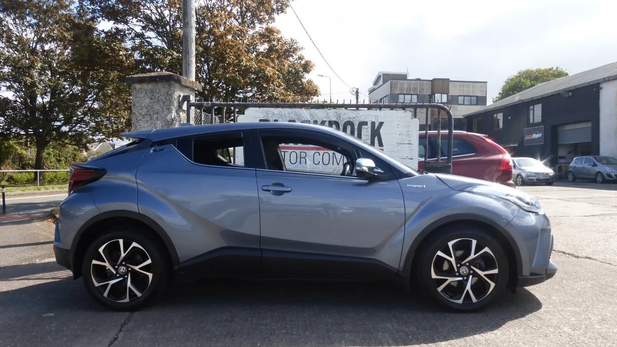 Toyota C-HR 2021 - Image 6