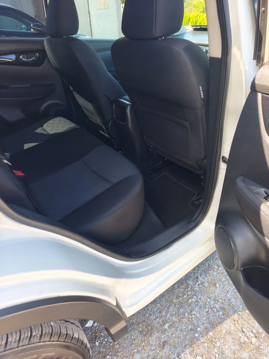 2015 Nissan Qashqai 1.5 diesel - Image 5