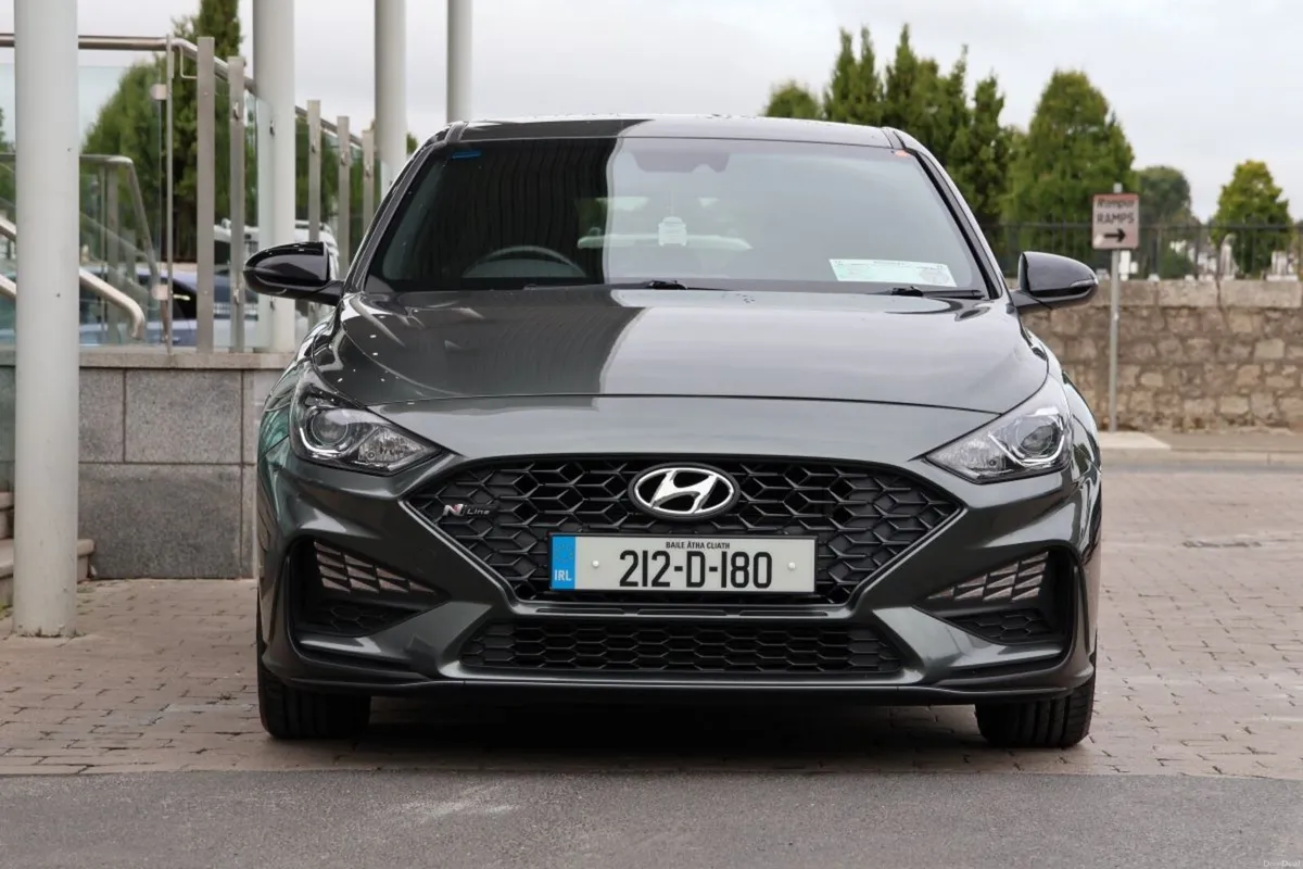 Hyundai i30 Petrol Deluxe NLine - Image 3