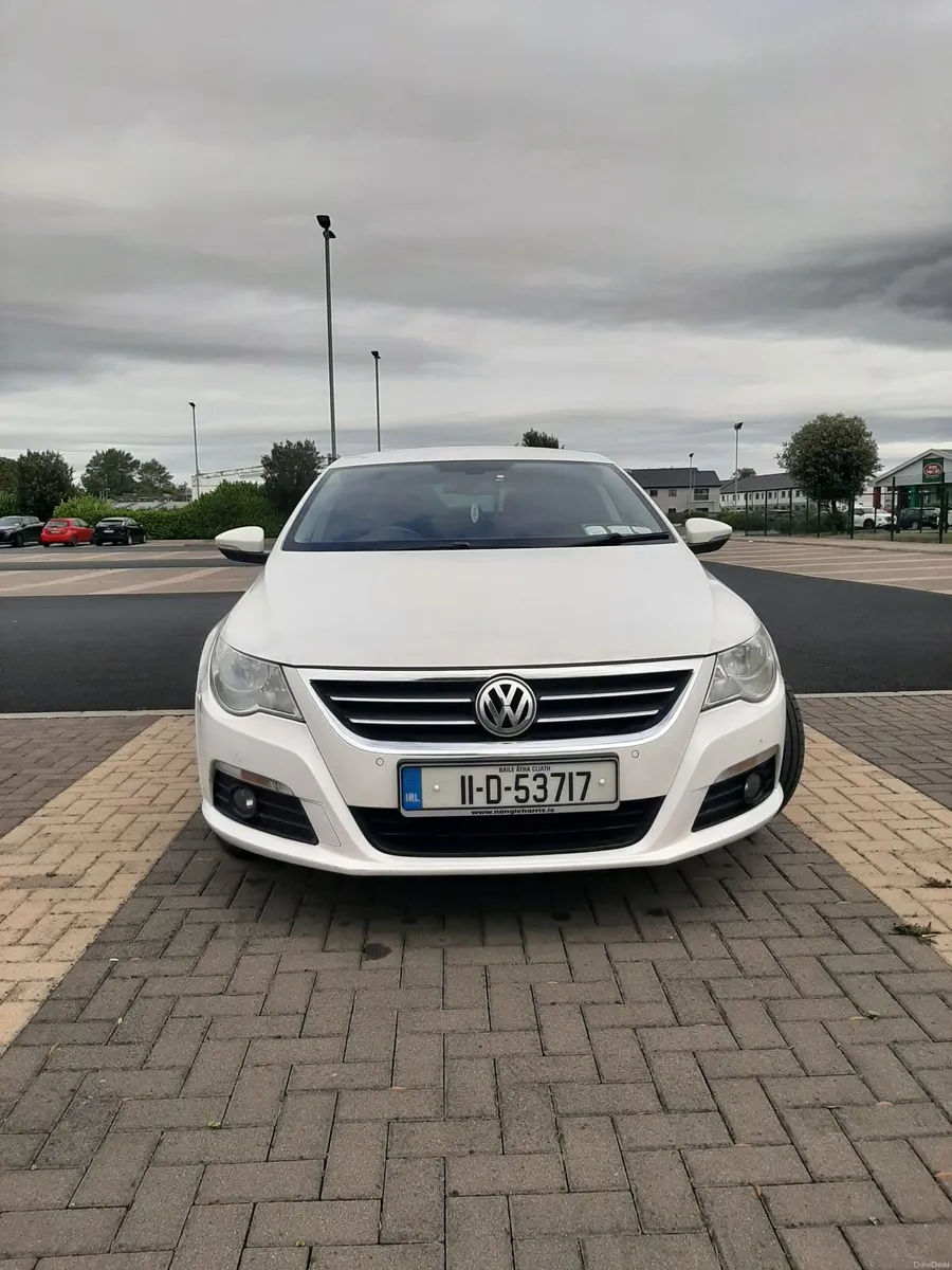 Volkswagen Passat CC 2011, 2.0 diesel manual. - Image 4
