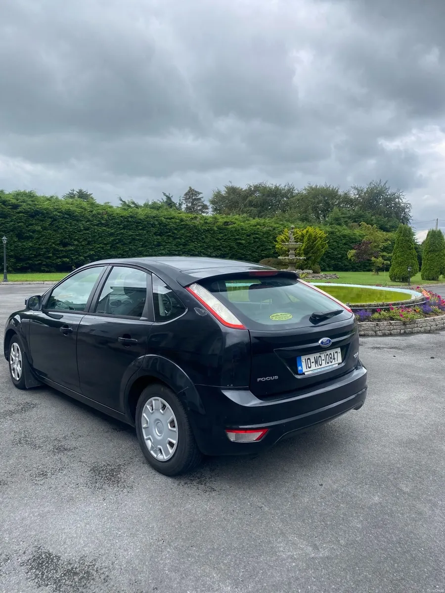 Ford Focus 2010 - Image 3